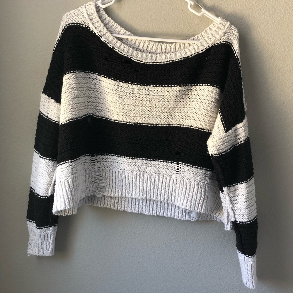 Knit cropped sweater